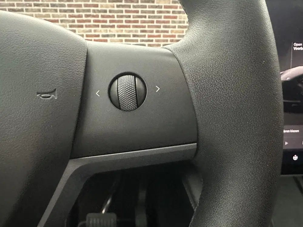 Tesla Model Y Long Range AWD 75 kWh uit 2022, foto 11