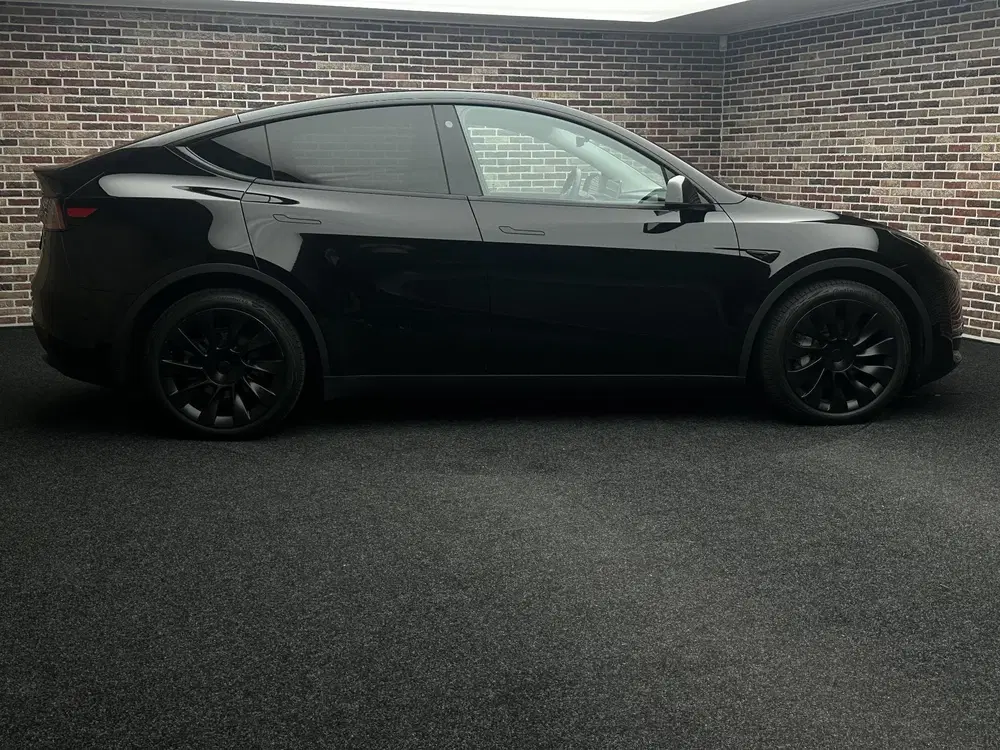 Tesla Model Y Long Range AWD 75 kWh uit 2022, foto 4
