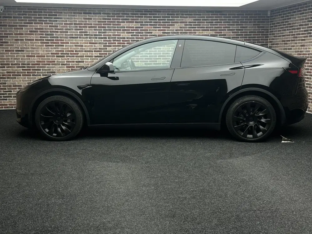 Tesla Model Y Long Range AWD 75 kWh uit 2022, foto 6