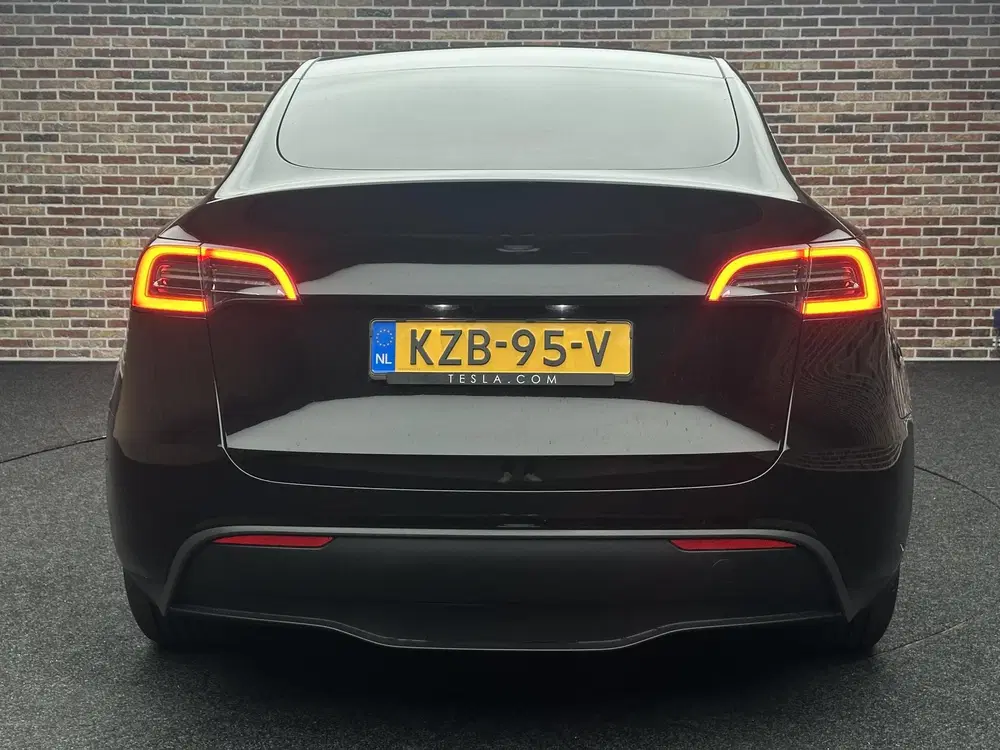 Tesla Model Y Long Range AWD 75 kWh uit 2022, foto 7