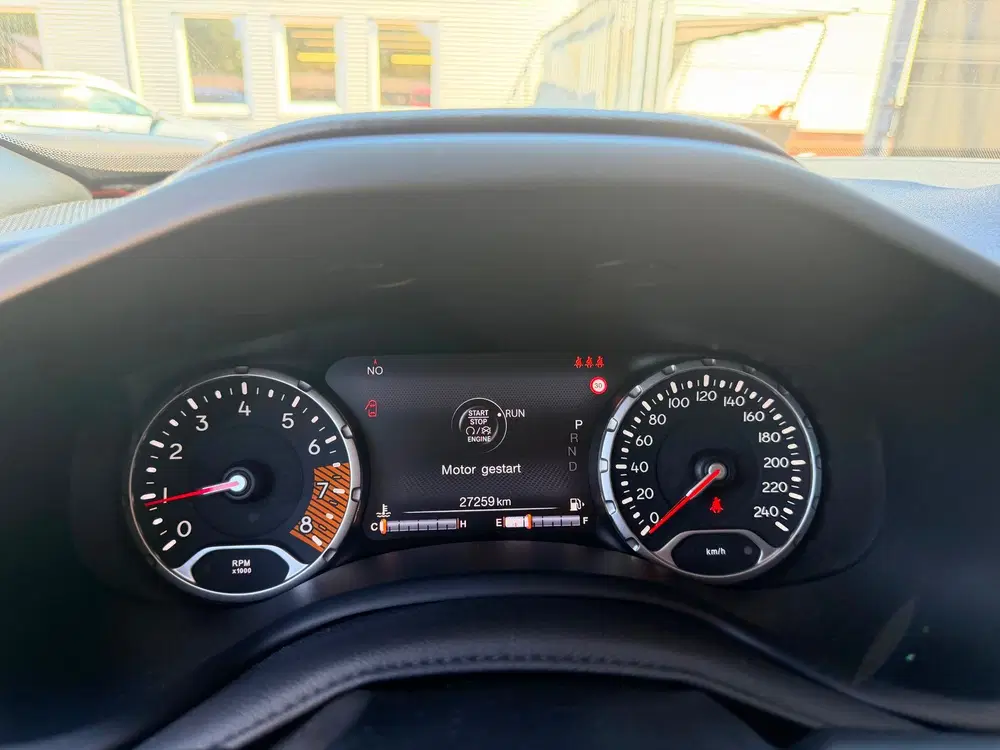Jeep Renegade 1.3T DDCT Limited led koplampen 27.000km uit 2021, foto 10