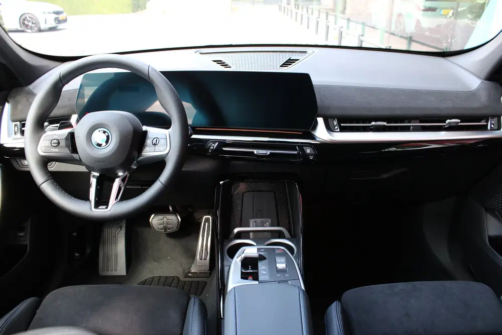 BMW iX1 eDrive20 M Sport uit 2026, foto 11