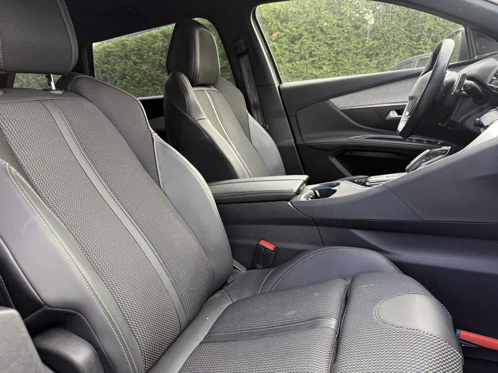 Peugeot 5008 130pk PT Aut. GT 7p. uit 2023, foto 12