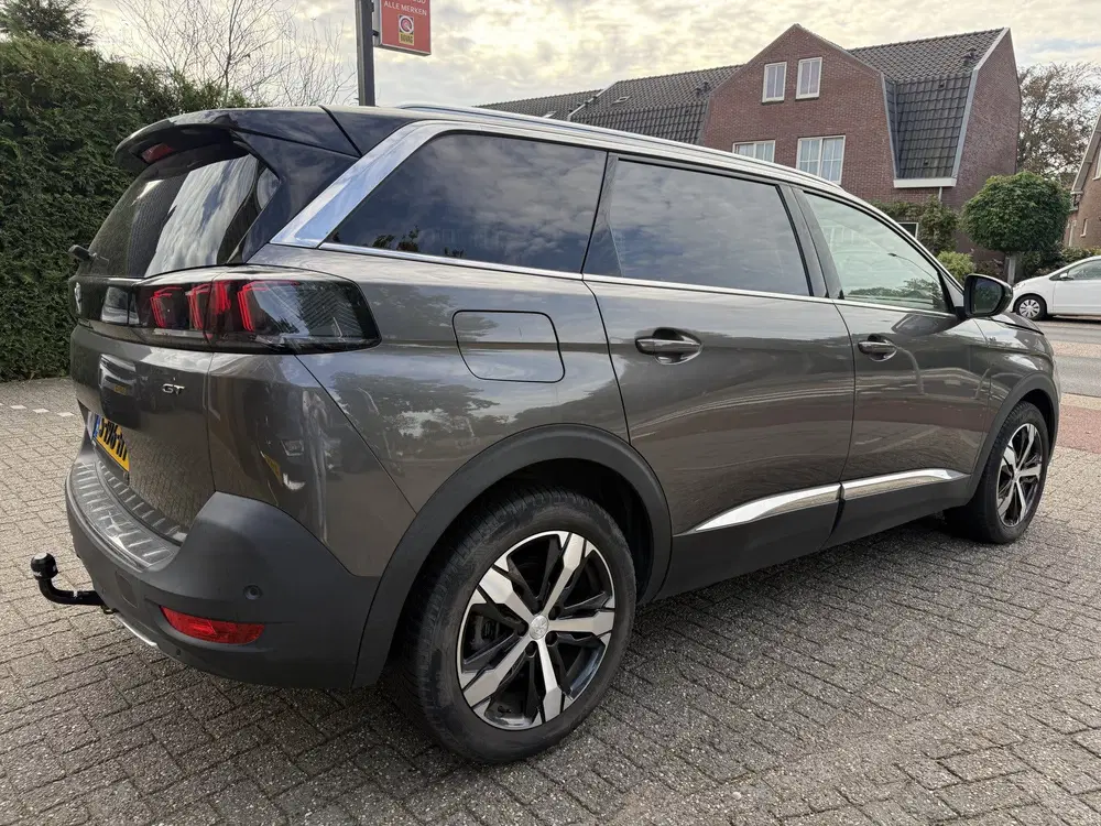 Peugeot 5008 130pk PT Aut. GT 7p. uit 2023, foto 7