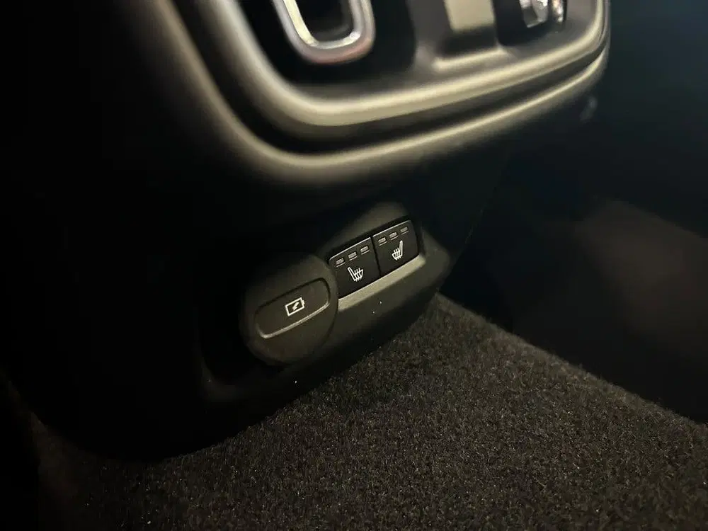 Polestar 2 Long Range Dual Motor 78kWh uit 2021, foto 14