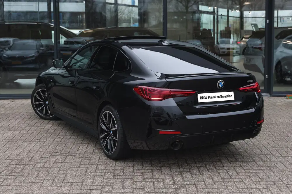 BMW 4-serie Coupé 420i M Sport Automaat uit 2026, foto 2