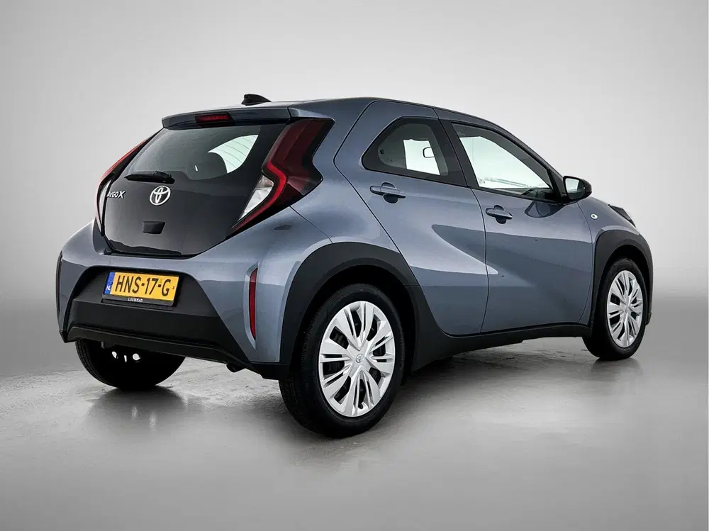 Toyota Aygo X 1.0 VVT-i MT Play uit 2025, foto 2