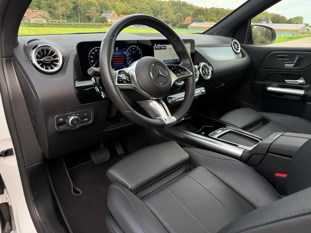 Mercedes-Benz B-Klasse 180 Luxury Line Automaat uit 2023, foto 4