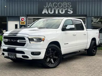 Dodge RAM 5.7 V8 4x4 Crew Cab Laramie sport uit 2024