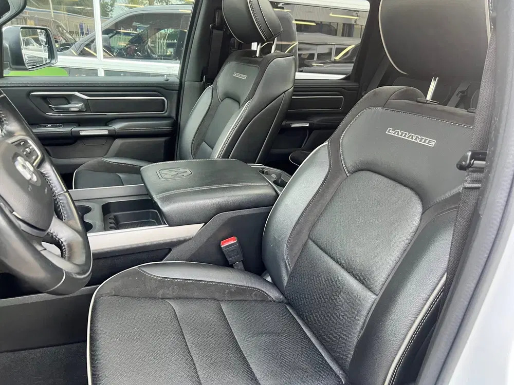 Dodge RAM 5.7 V8 4x4 Crew Cab Laramie sport uit 2024, foto 11