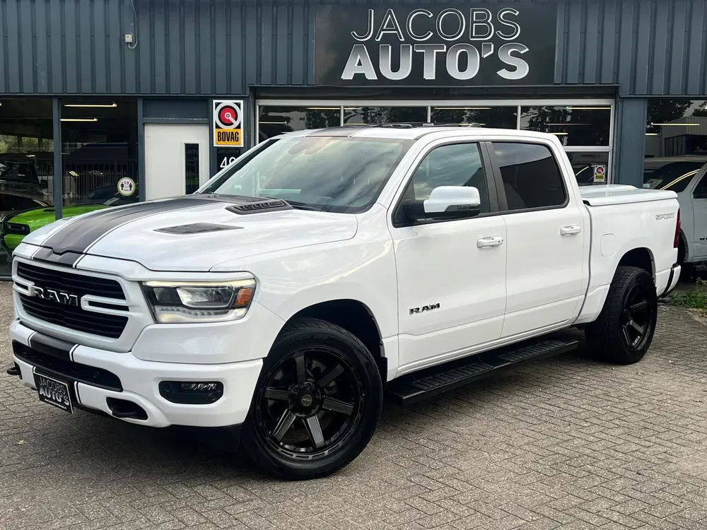 Dodge RAM 5.7 V8 4x4 Crew Cab Laramie sport uit 2024, foto 2