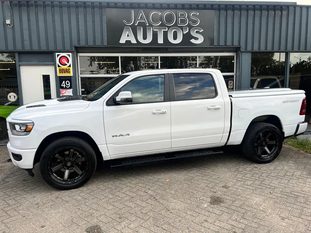 Dodge RAM 5.7 V8 4x4 Crew Cab Laramie sport uit 2024, foto 9