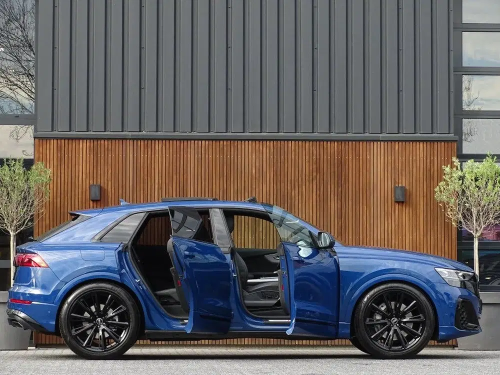Audi Q8 55 TFSI e q ProL.Adv uit 2024, foto 3