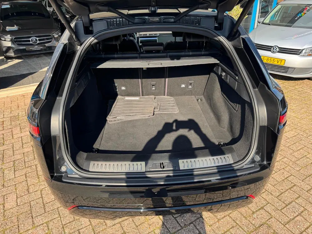 Land Rover Range Rover Velar 2.0 P250 Turbo AWD R-Dynamic SE uit 2020, foto 14