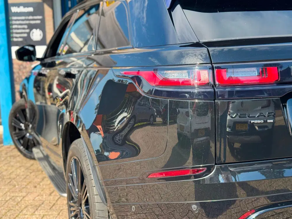 Land Rover Range Rover Velar 2.0 P250 Turbo AWD R-Dynamic SE uit 2020, foto 6