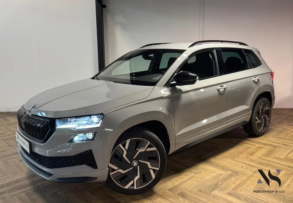 Skoda Karoq 1.5 TSI ACT Sportline Business KEYLESS CAM uit 2023