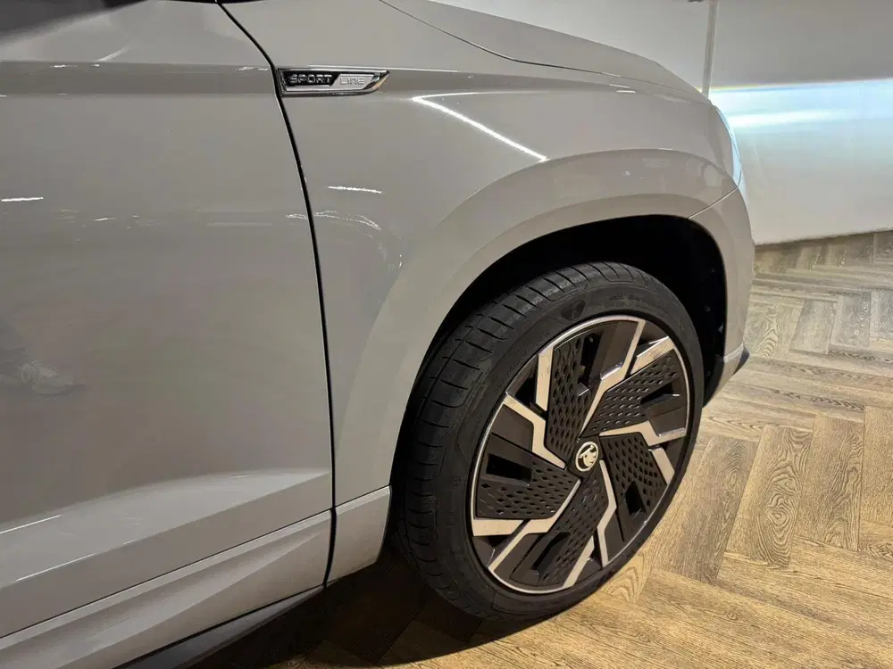 Skoda Karoq 1.5 TSI ACT Sportline Business KEYLESS CAM uit 2023, foto 12