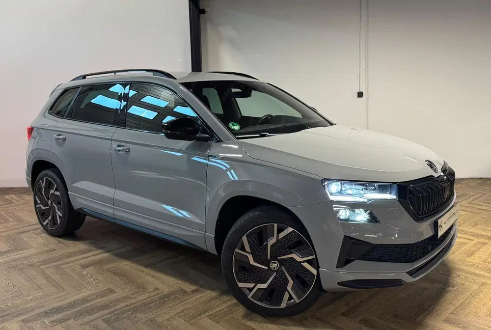 Skoda Karoq 1.5 TSI ACT Sportline Business KEYLESS CAM uit 2023, foto 6