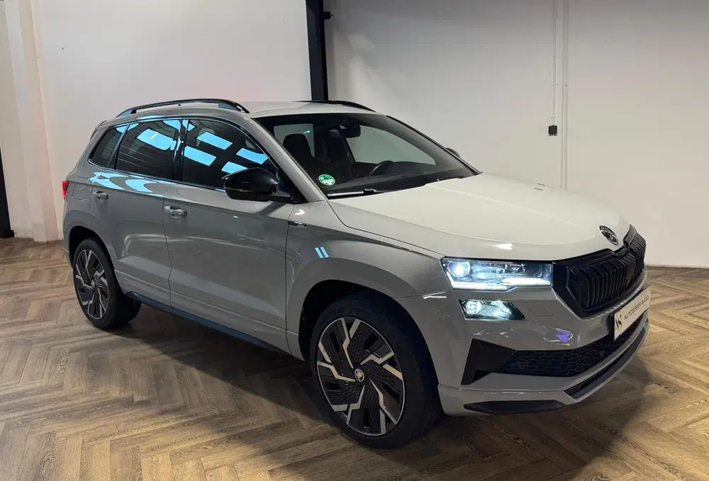 Skoda Karoq 1.5 TSI ACT Sportline Business KEYLESS CAM uit 2023, foto 8