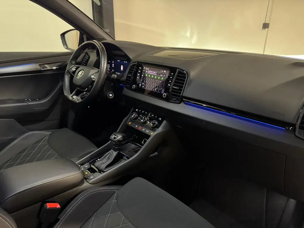 Skoda Karoq 1.5 TSI ACT Sportline Business KEYLESS CAM uit 2023, foto 9