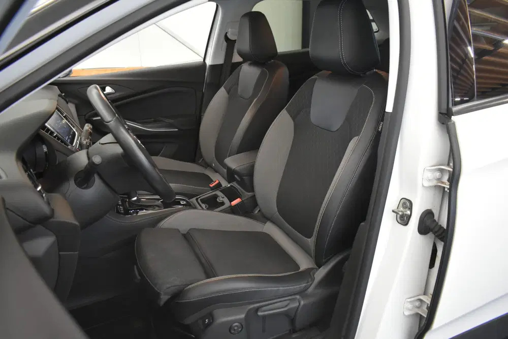Opel Grandland 1.2 Turbo B-Tone Execu Carplay Camera Trek uit 2019, foto 10