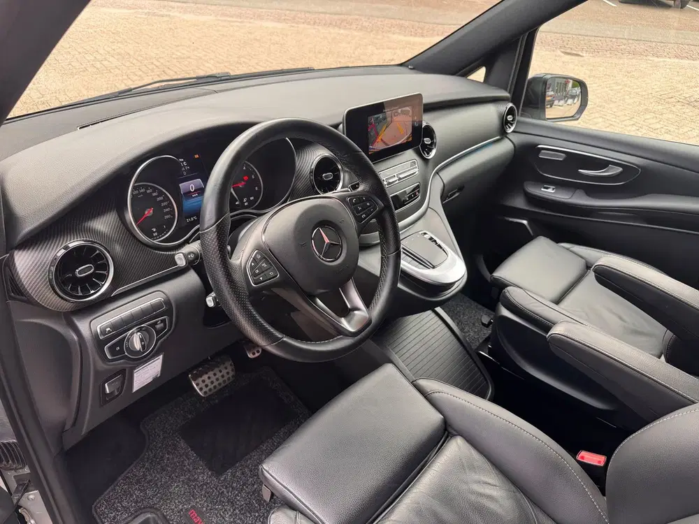Mercedes-Benz V-Klasse 300d AMG Lang DC l BURMESTER l CAMERA uit 2022, foto 5