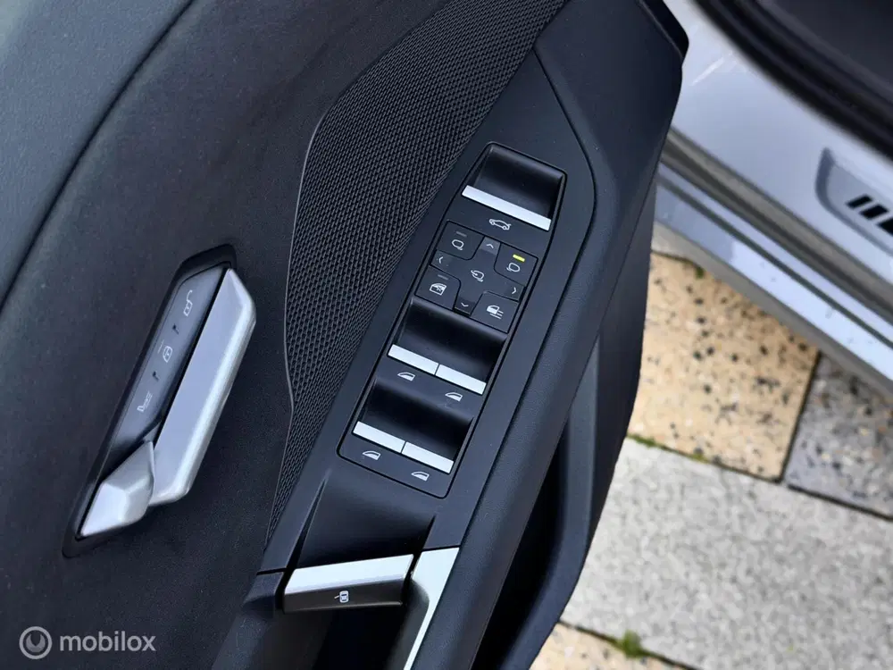 BMW iX3 50 xDrive 113 kWh uit 2026, foto 14