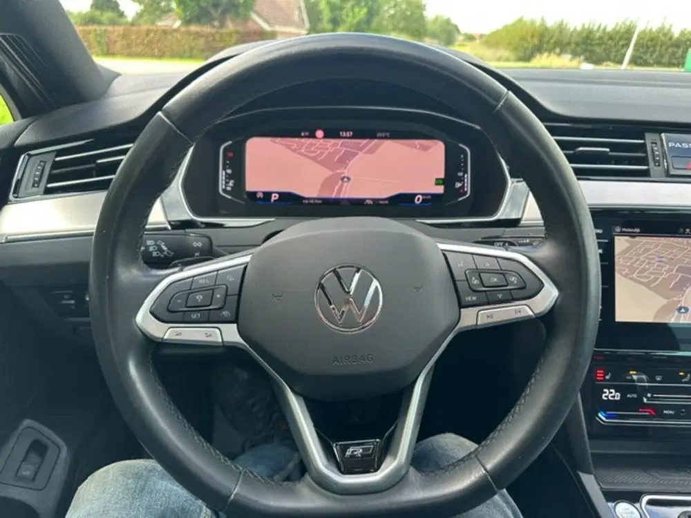 Volkswagen Passat 1.5 TSI R-Line Business Pano uit 2023, foto 14