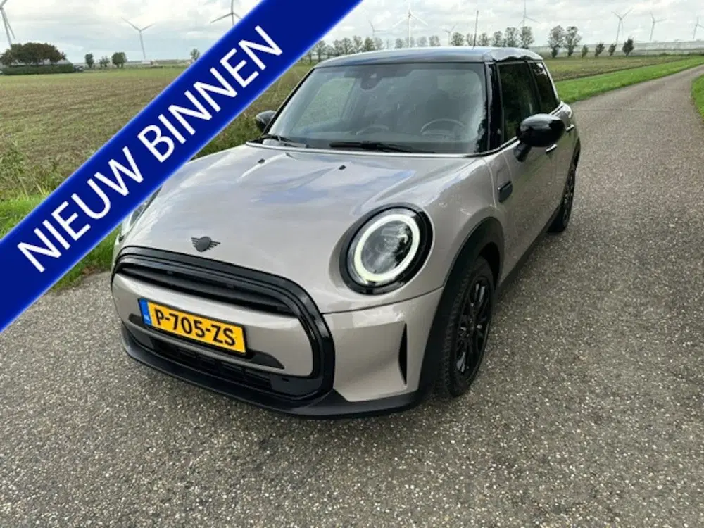 Mini Cooper 1.5 Cooper 136 PK Business Edition Carplay uit 2022