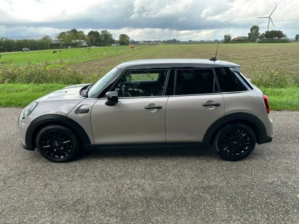 Mini Cooper 1.5 Cooper 136 PK Business Edition Carplay uit 2022, foto 11