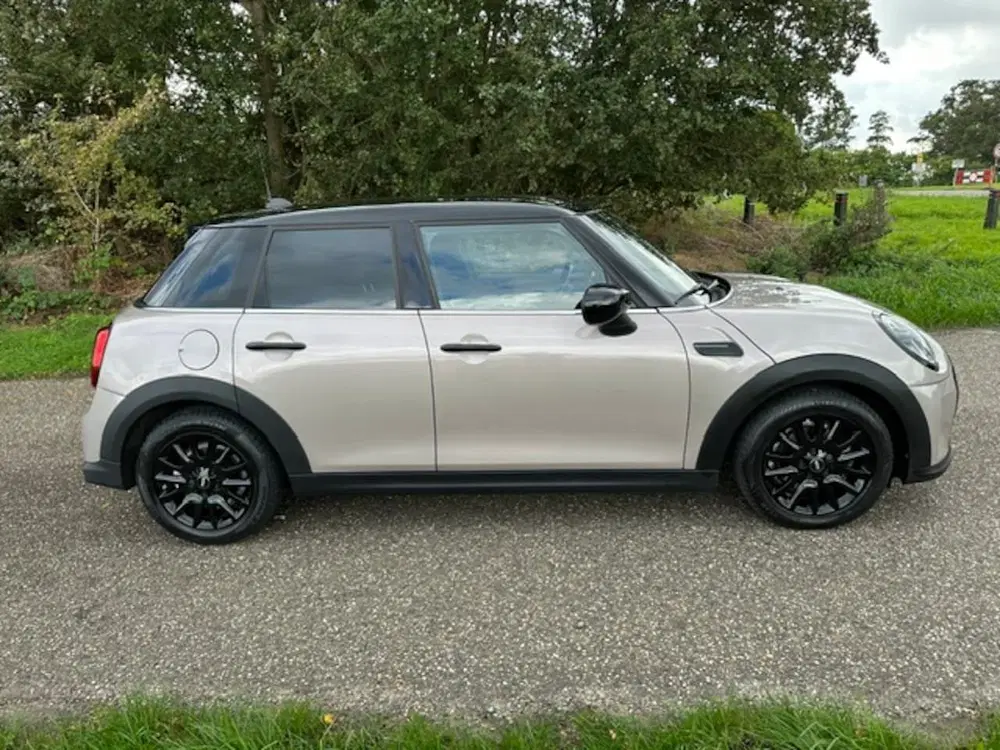 Mini Cooper 1.5 Cooper 136 PK Business Edition Carplay uit 2022, foto 7