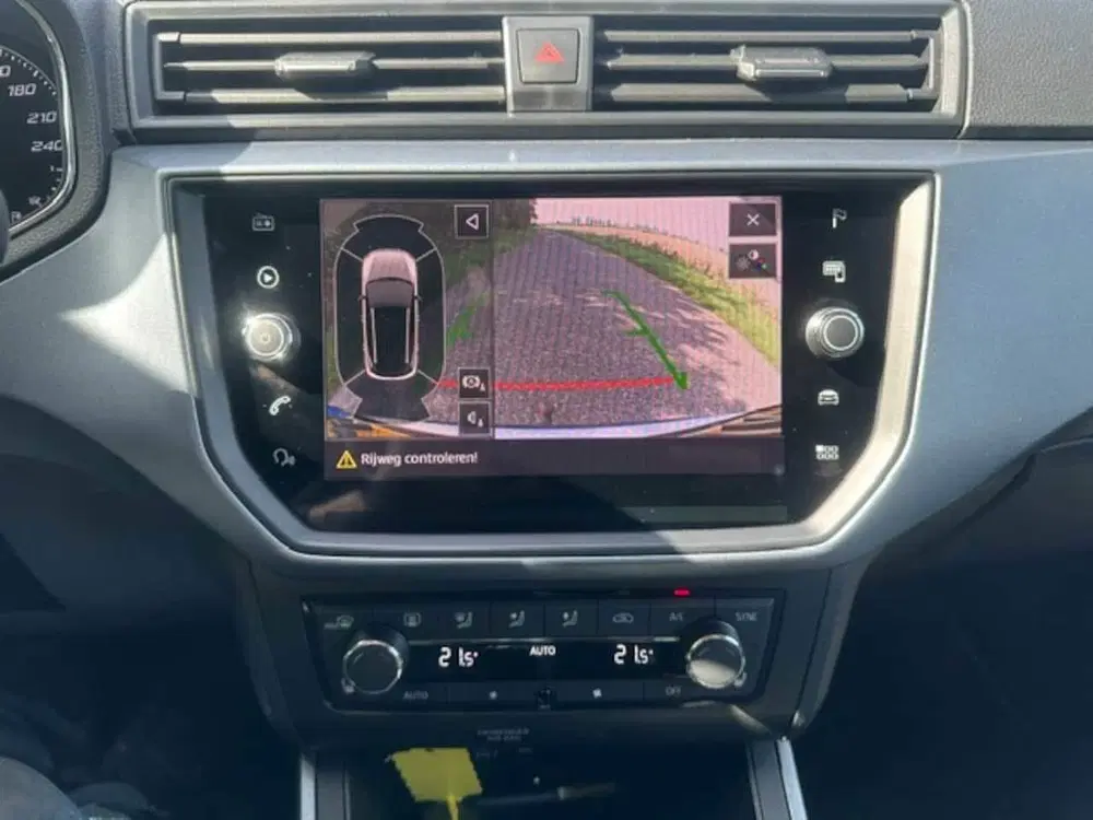 SEAT Arona 1.0 TSI Style Business Intense Adaptive CC uit 2019, foto 4