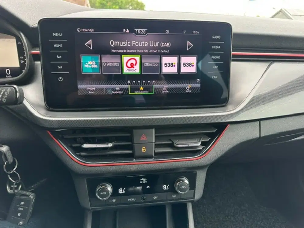Skoda Scala 1.0 TSI Sport Business Virtual Cockpit Car uit 2024, foto 8