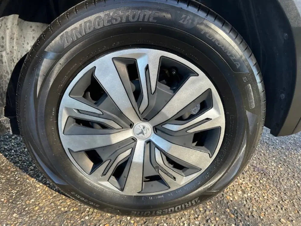 Peugeot 2008 1.2 PureTech Active Navigatie Pdc Enz uit 2022, foto 14