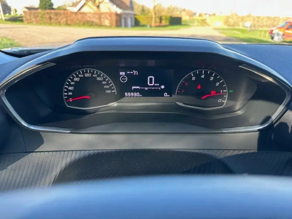 Peugeot 2008 1.2 PureTech Active Navigatie Pdc Enz uit 2022, foto 15