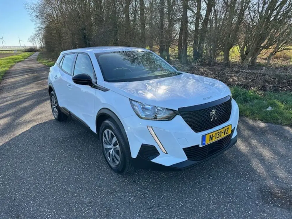 Peugeot 2008 1.2 PureTech Active Navigatie Pdc Enz uit 2022, foto 5