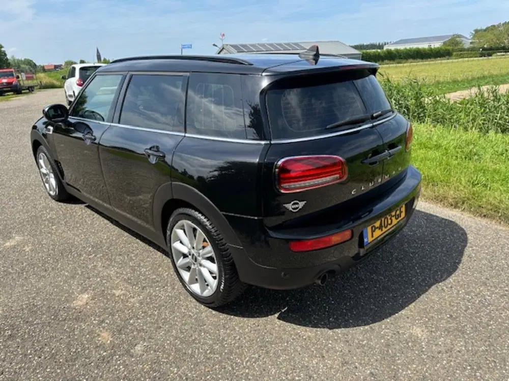 Mini Clubman 1.5 Aut Business Edition Apple uit 2022, foto 3