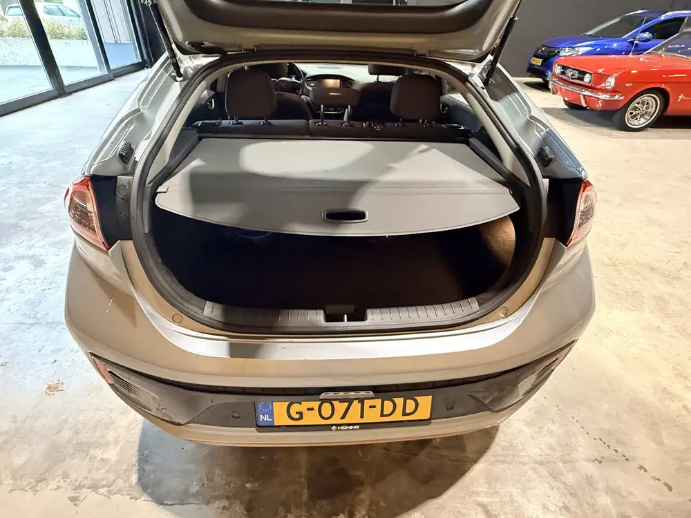 Hyundai IONIQ Comfort EV Camera. Navi. Apple-carplay. SO uit 2019, foto 11