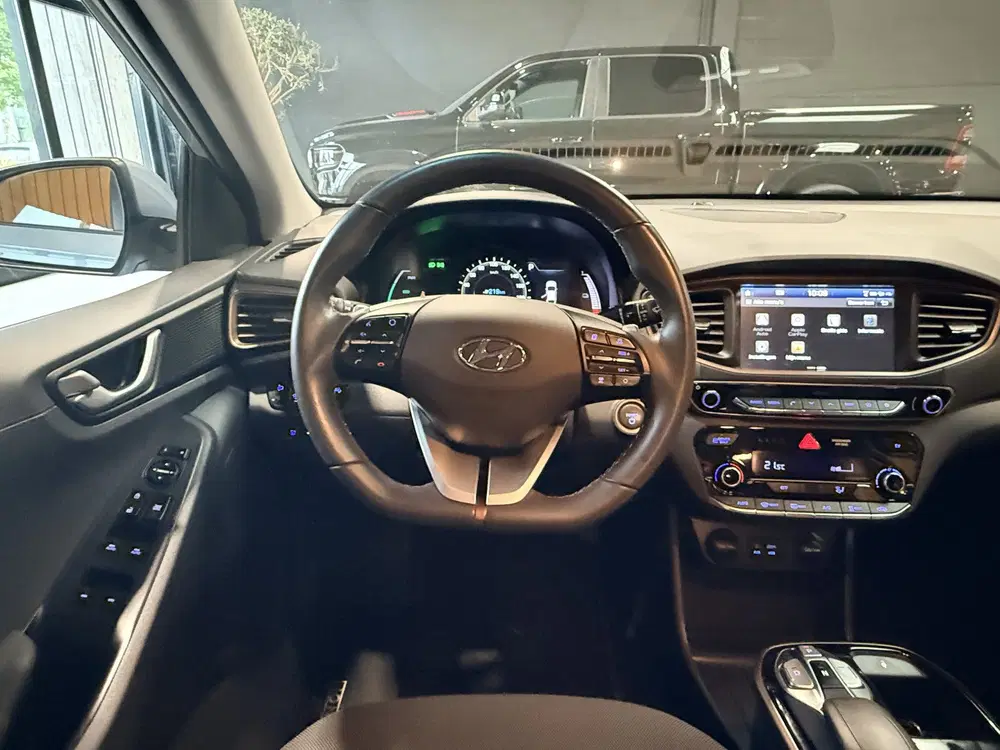 Hyundai IONIQ Comfort EV Camera. Navi. Apple-carplay. SO uit 2019, foto 14