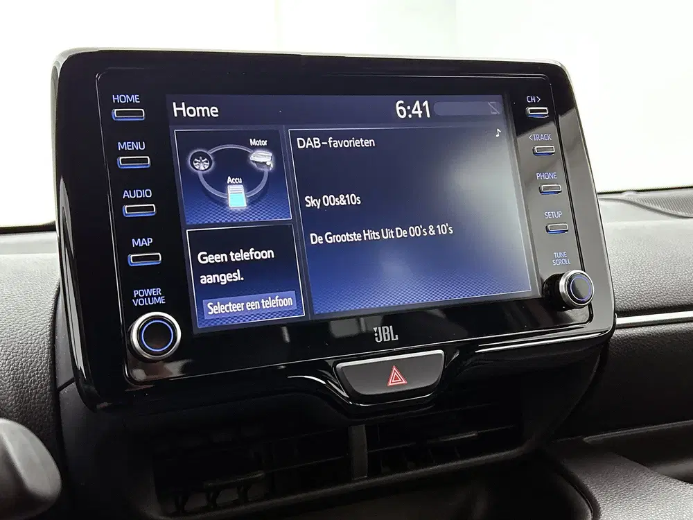 Toyota Yaris 1.5 Hybrid Executive Limited uit 2021, foto 10