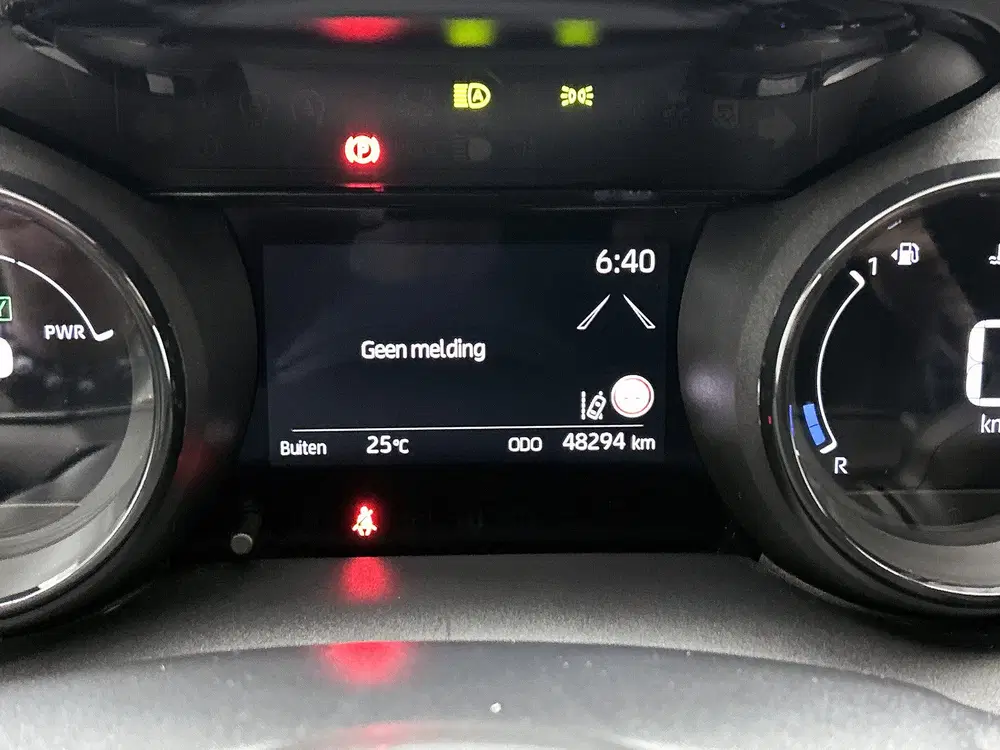 Toyota Yaris 1.5 Hybrid Executive Limited uit 2021, foto 5