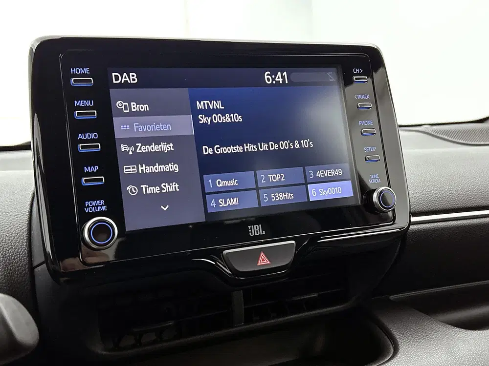 Toyota Yaris 1.5 Hybrid Executive Limited uit 2021, foto 7