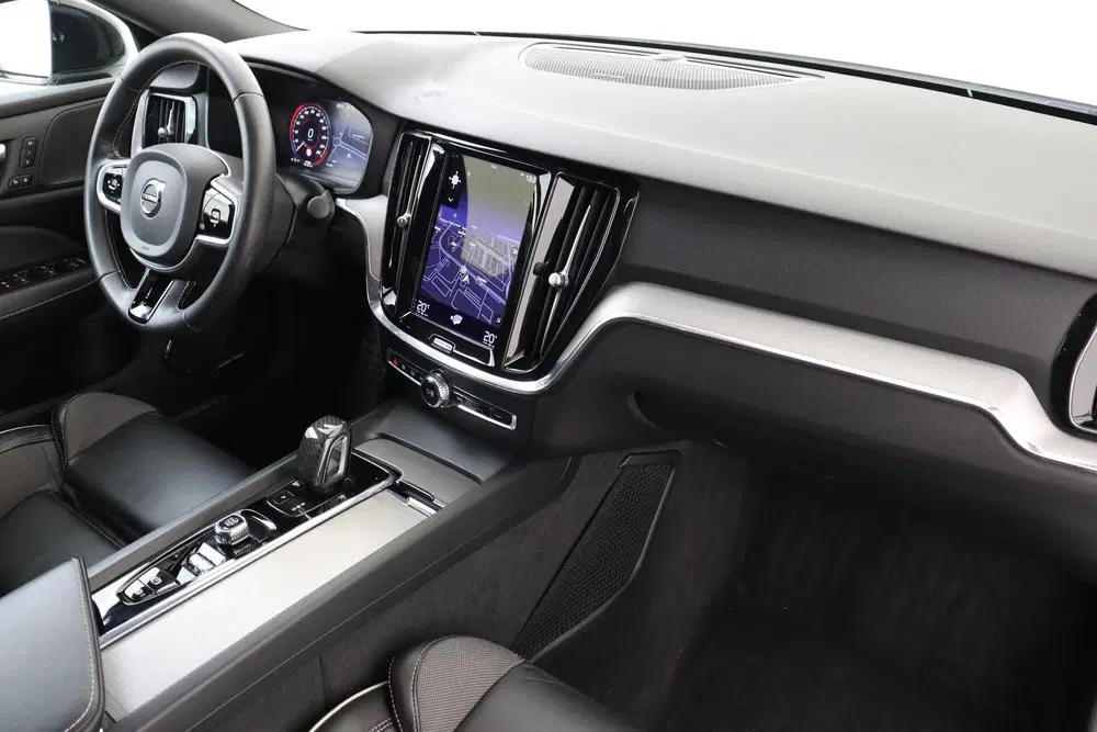 Volvo S60 B4 (M-HYBRID) R-DESIGN -PANO.DAK uit 2020, foto 6