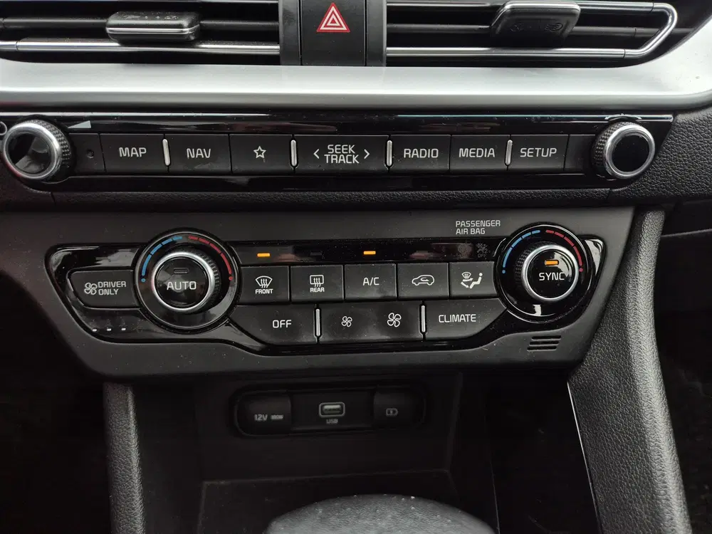 Kia Niro 1.6 GDi Hybrid DynamicLine uit 2021, foto 13