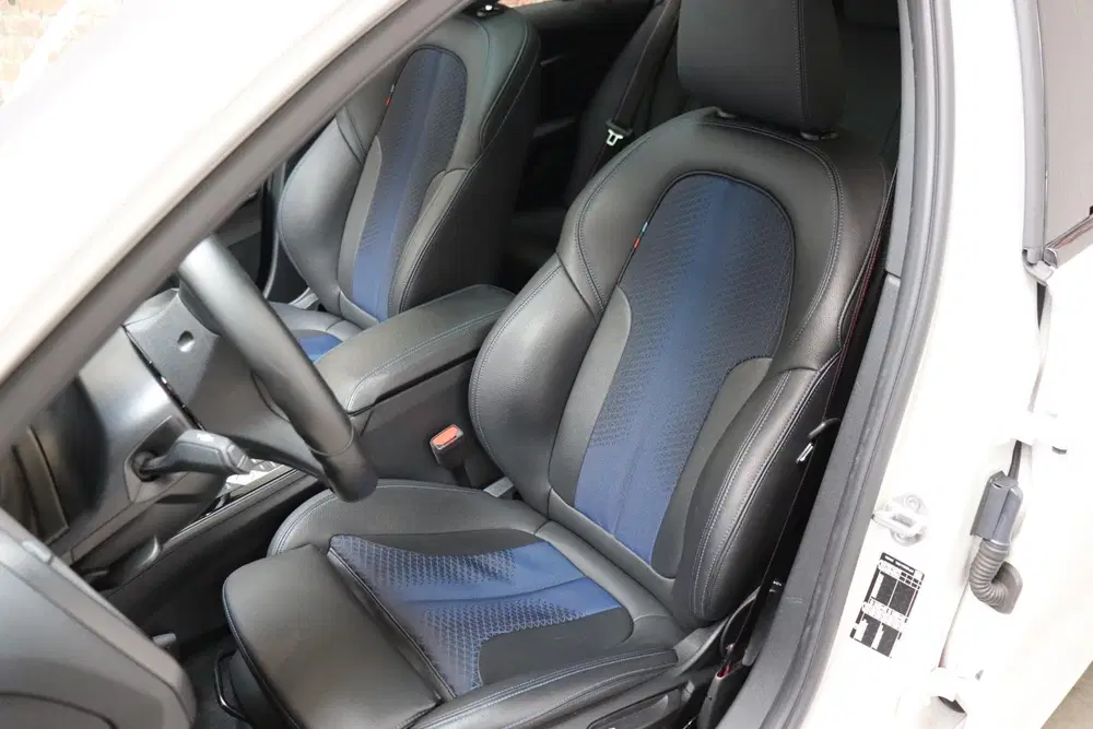 BMW 1-serie 118i High Executive M Sport Pakket Automaa uit 2021, foto 14