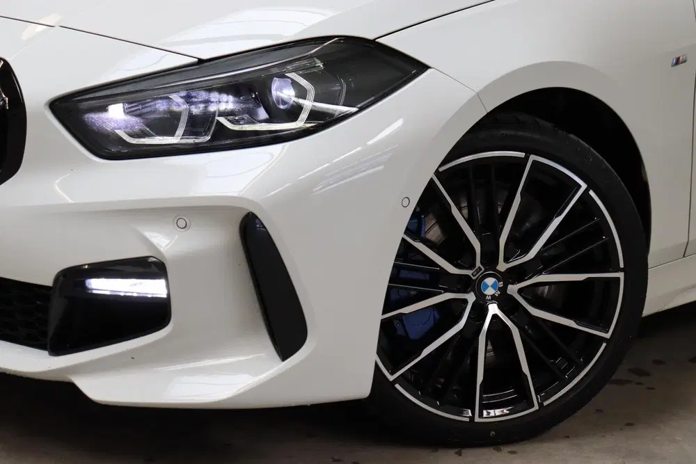 BMW 1-serie 118i High Executive M Sport Pakket Automaa uit 2021, foto 8