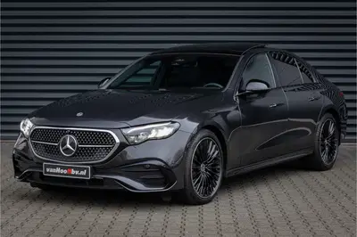 Mercedes-Benz E-Klasse 220d 4 Matic AMG Line Nightpakket uit 2025