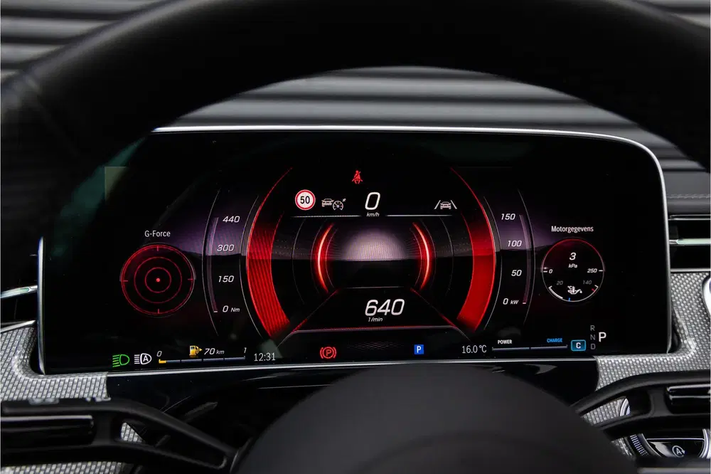 Mercedes-Benz E-Klasse 220d 4 Matic AMG Line Nightpakket uit 2025, foto 13