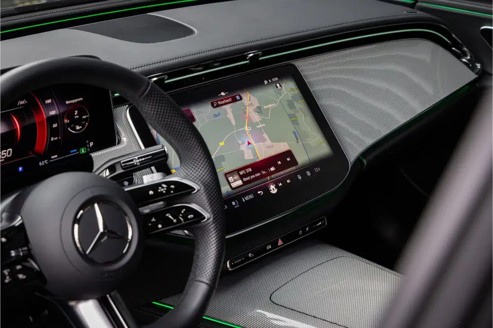 Mercedes-Benz E-Klasse 220d 4 Matic AMG Line Nightpakket uit 2025, foto 9