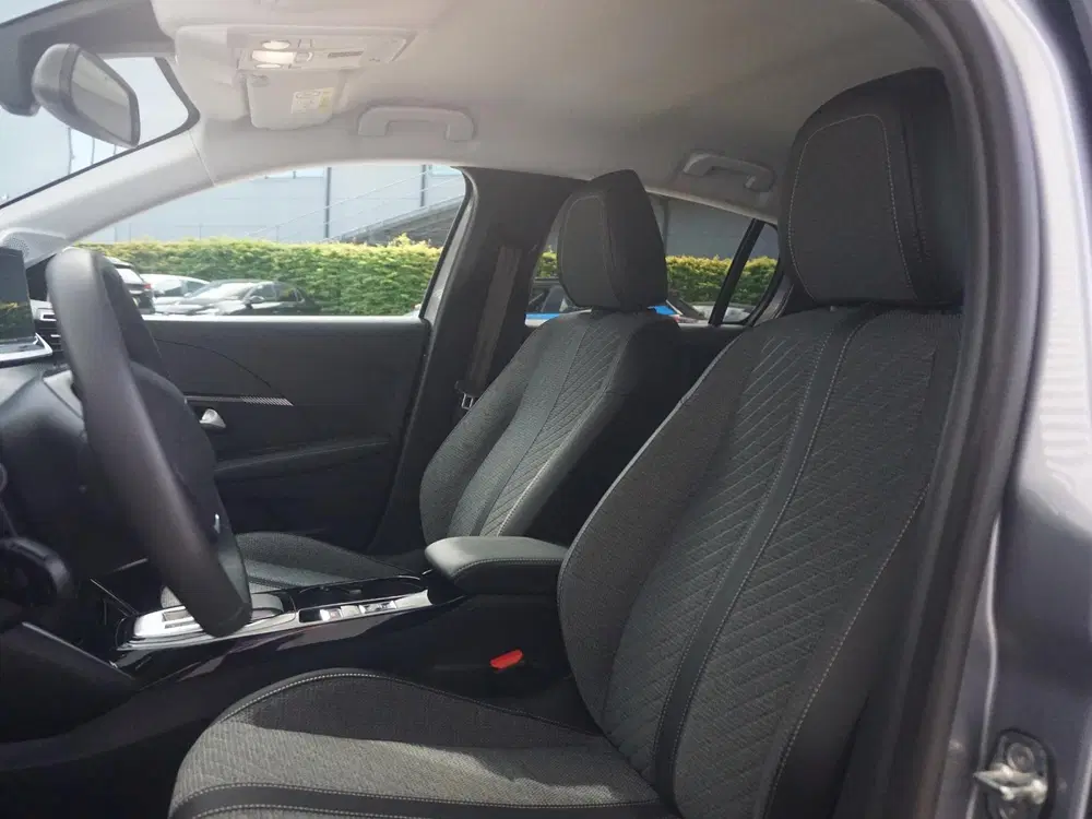Peugeot 208 EV Allure Avantage 51 kWh SOH 97% uit 2025, foto 14